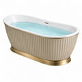 Freistehende Badewanne 170 x 75 x 75 cm Weiß Beige Gold geriffelte Acrylwanne im klassischen Stil